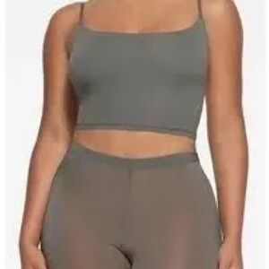 Skims Fits Everybody Cropped Cami in Gunmetal Size 2X
